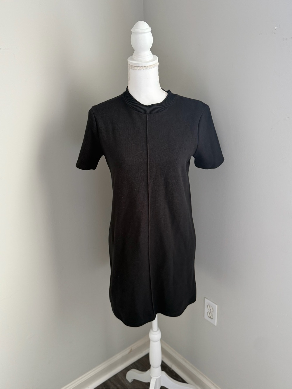 Zara Black Short-Sleeve Knit Shirt Dress